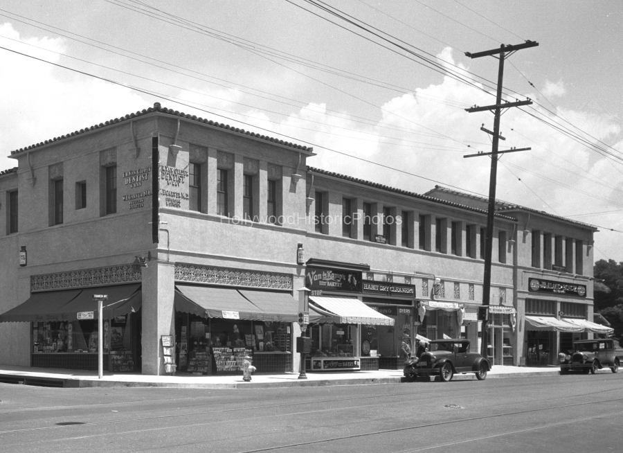 East Hollywood 1930 2.jpg